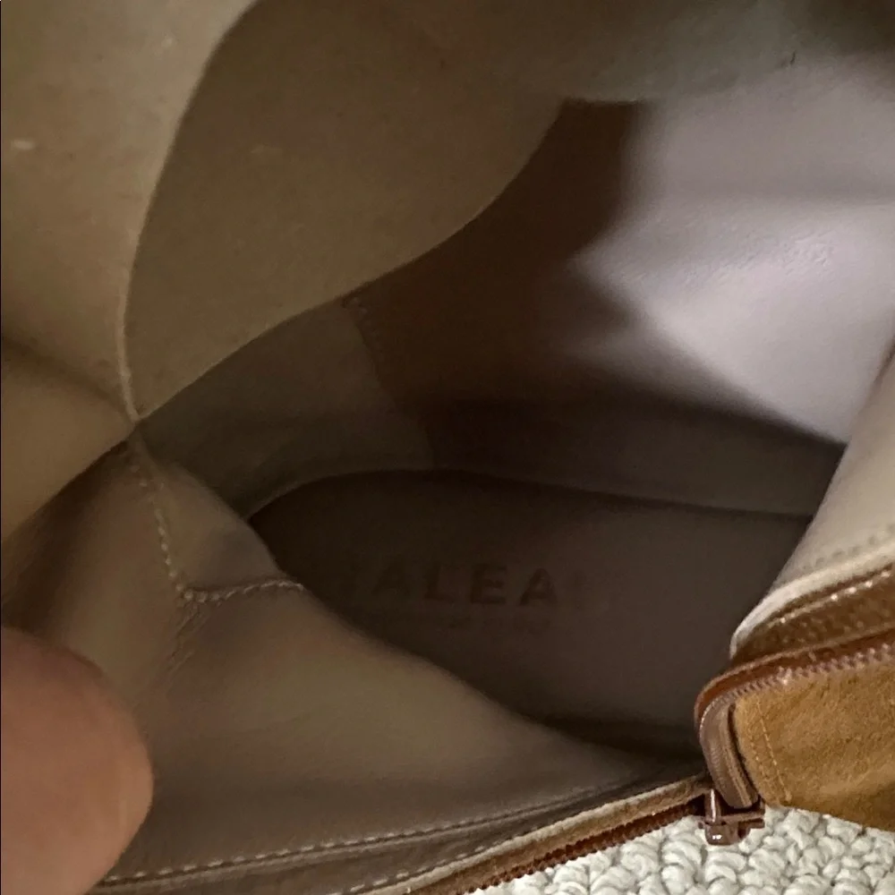 Italeau Laura Tall Suede Boots Sz39